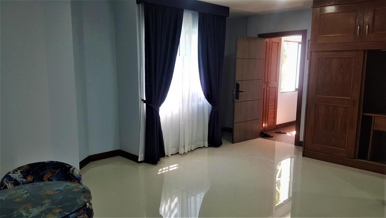 La Capannina Hotel Patong Bagian luar foto